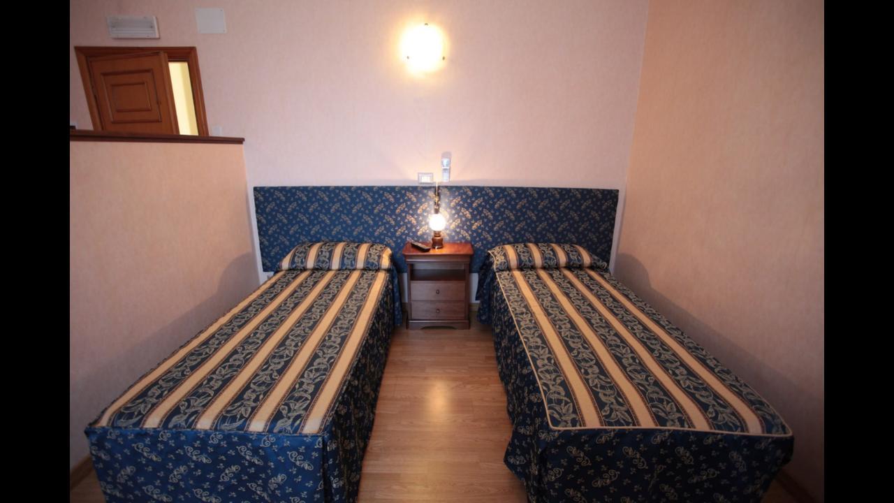 Bed and Breakfast Residenza Matilde Рим Экстерьер фото