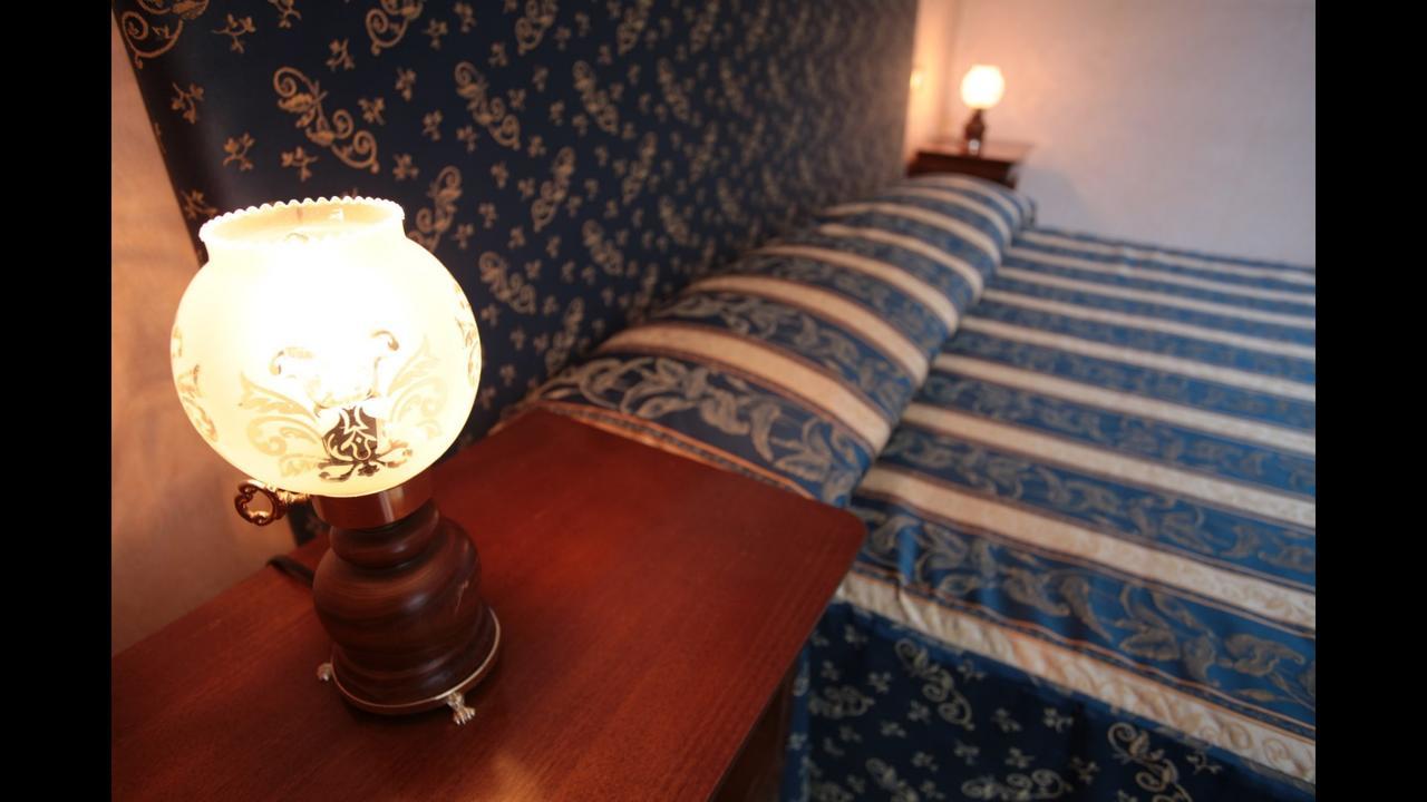 Bed and Breakfast Residenza Matilde Рим Экстерьер фото