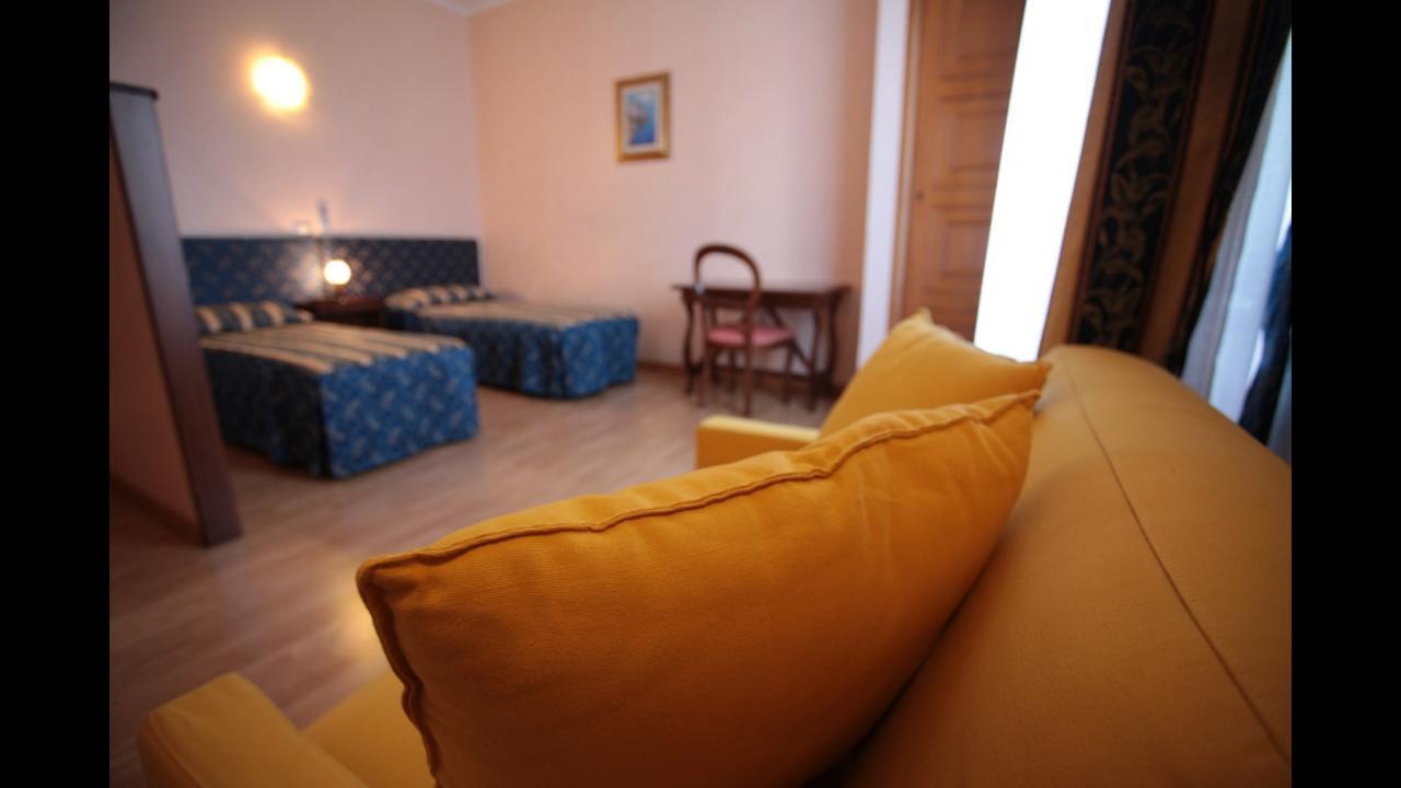 Bed and Breakfast Residenza Matilde Рим Экстерьер фото