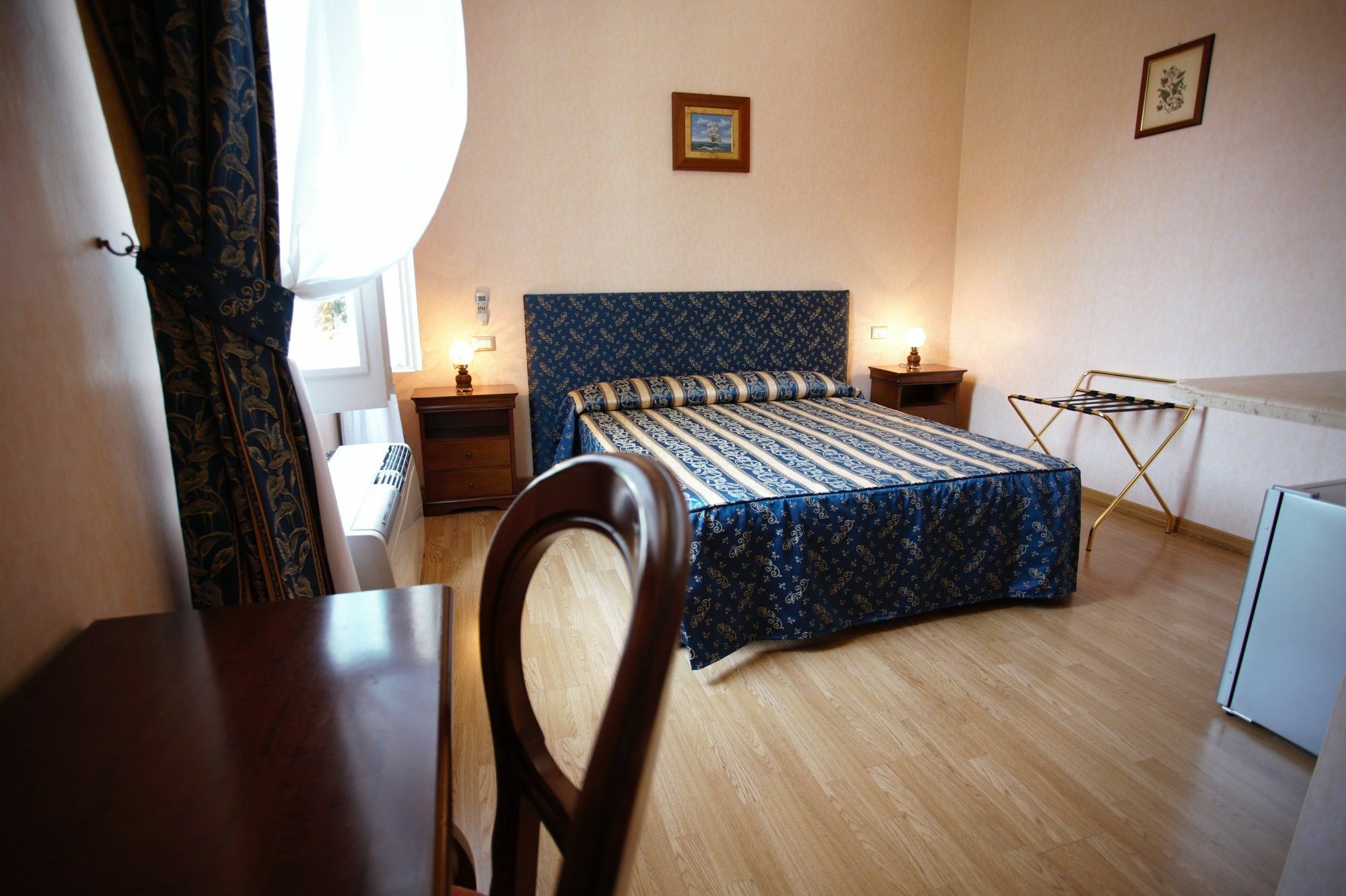 Bed and Breakfast Residenza Matilde Рим Экстерьер фото